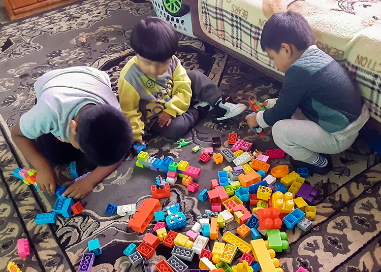 children playing with blocks